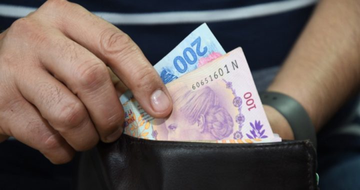 Se clausurarán las financieras que realicen cobros por ventanilla