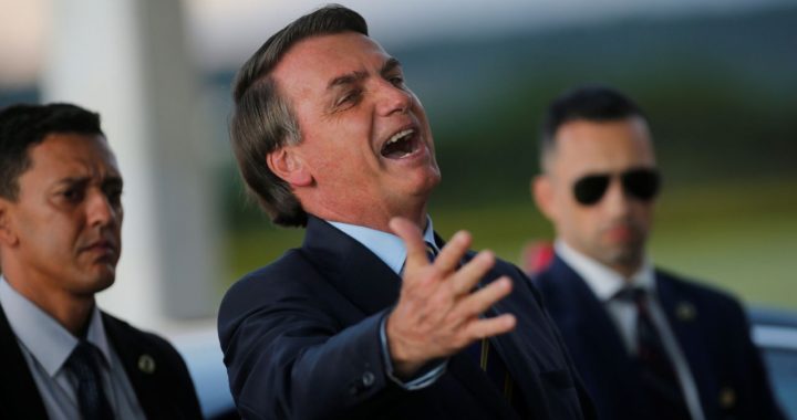 Bolsonaro libera el uso de cloroquina: “El que es de derecha la toma”