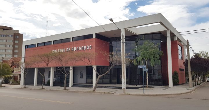 El Colegio de Abogados celebró la suspensión de la feria invernal