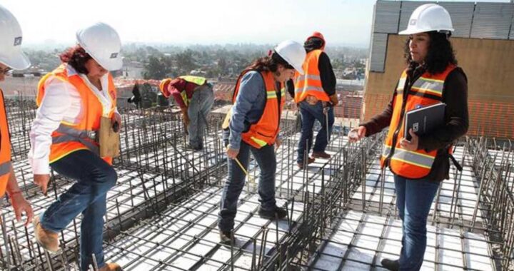 Destinan fondos para que mujeres se capaciten en albañilería y construyan obras: “Urbanismo con perspectiva”