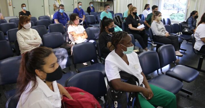 Covid: Salud contrató a 15 estudiantes de enfermería para asistir en el Hospital Centeno de Pico
