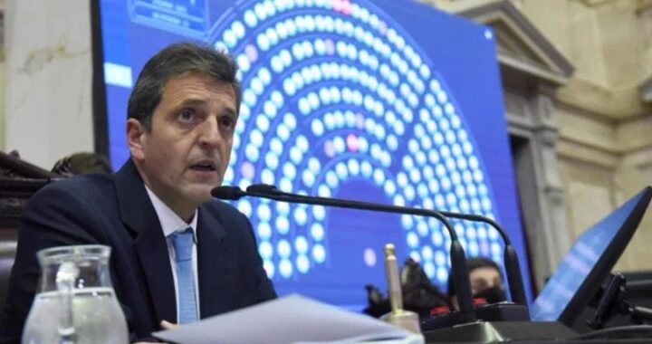 Massa presentó un proyecto para que más de un millón de personas dejen de pagar Ganancias