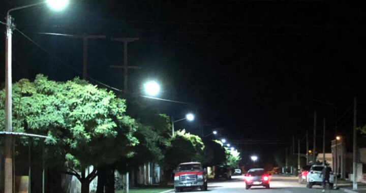 Lonquimay: La CPE renueva el alumbrado público con luces led