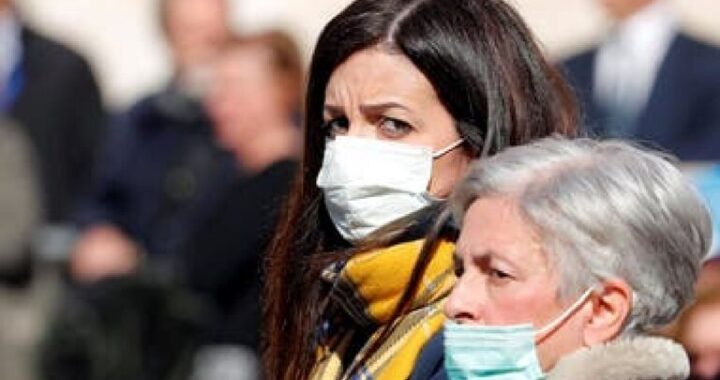 La ANMAT prohibió la venta de unos barbijos por tratarse de un “producto falsificado”