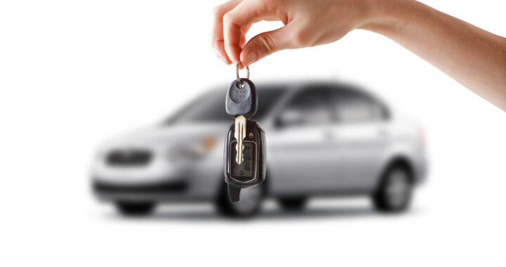 Condenado a prisión efectiva  por estafar a una mujer en la compra de un auto