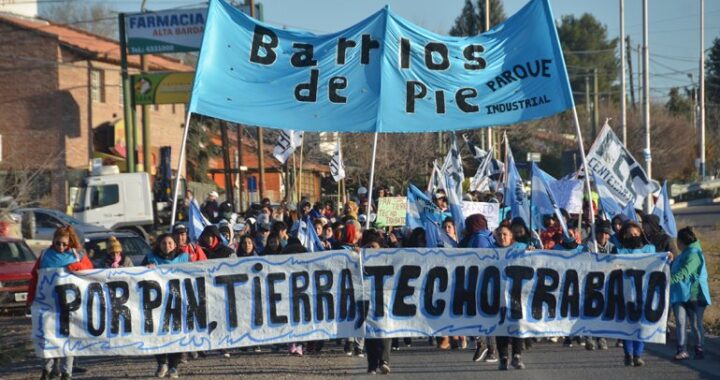 Alberto le entregará 70 mil vacunas a los movimientos sociales