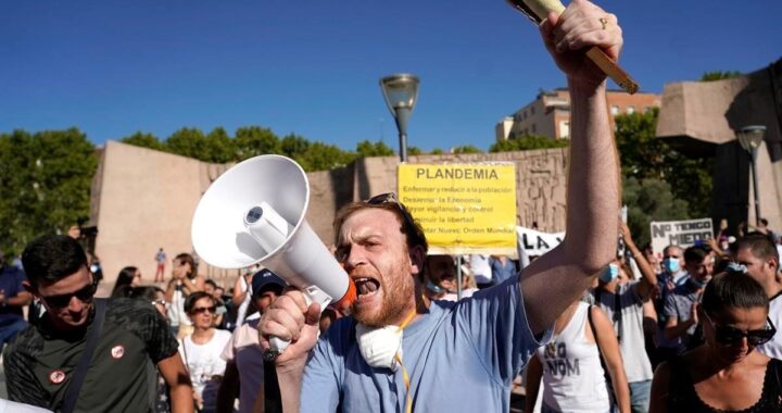 La RAE aprueba llamar “Covidiota” a quienes niegan la pandemia