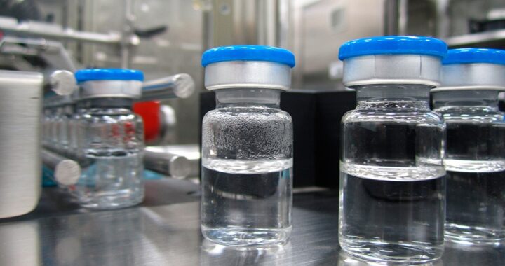 Rusia planea producir para junio 2,5 millones de dosis mensuales de una nueva vacuna