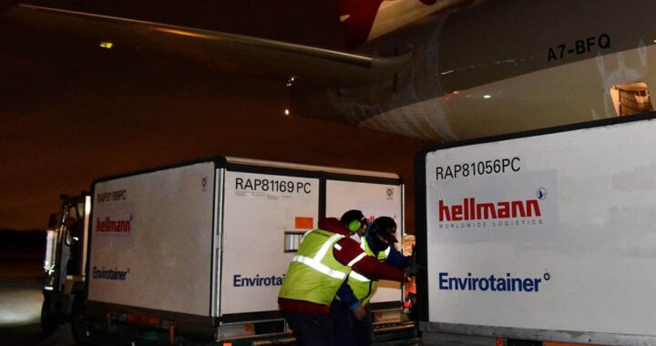 Llegó un vuelo con 464 mil vacunas Sinopharm al país