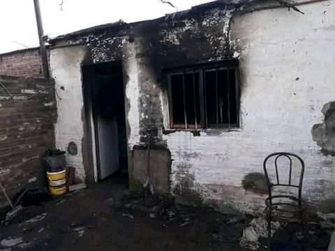 Se le incendió su casa mientras dormía y lo salvó su perra: “Si hay un héroe, se llama Martina”