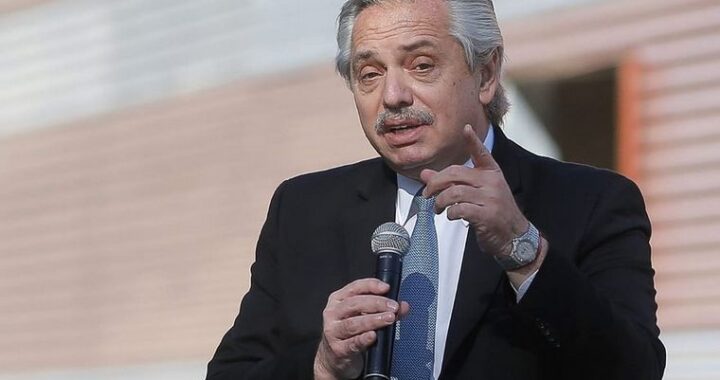 Alberto se mostró optimista y auguró que “para septiembre estaremos todos vacunados”