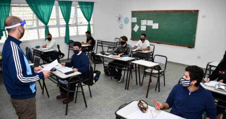 Anunciaron el pago de las Becas Provinciales