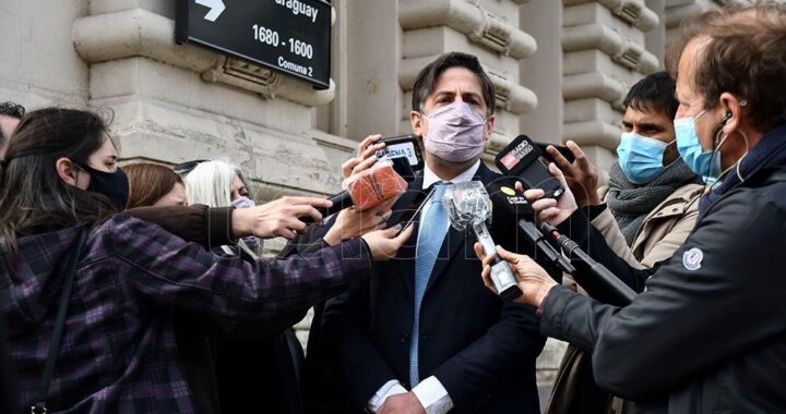 Trotta: “El compromiso es que el salario docente esté por arriba de la inflación”