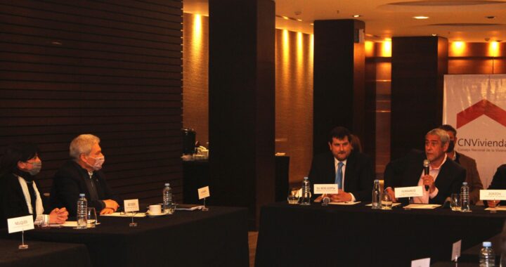 Lezcano participó en la Asamblea del Consejo Nacional de la Vivienda