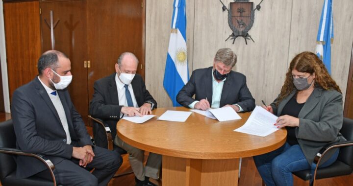 Ziliotto firmó convenios con la titular de la SEDRONAR