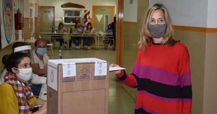 Sin vueltas: Varinia Marín cruzó al candidato libertario: “Es falso que no se puedan abrir escuelas privadas en La Pampa”