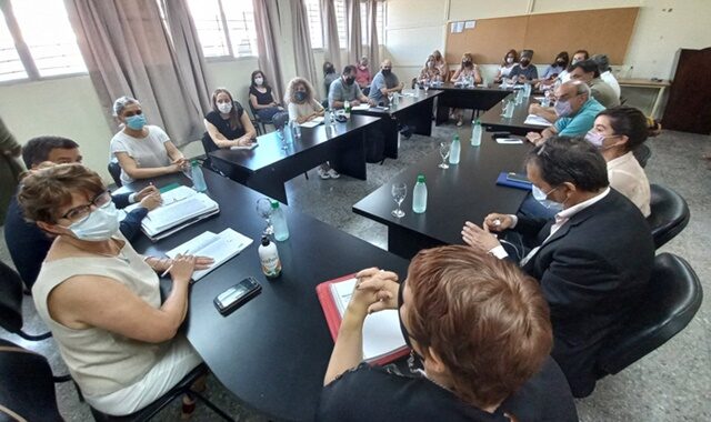 La provincia pagará un bono de $22.500 a los estatales