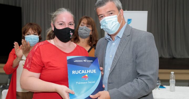 Entregaron créditos Rucalhué en Winifreda