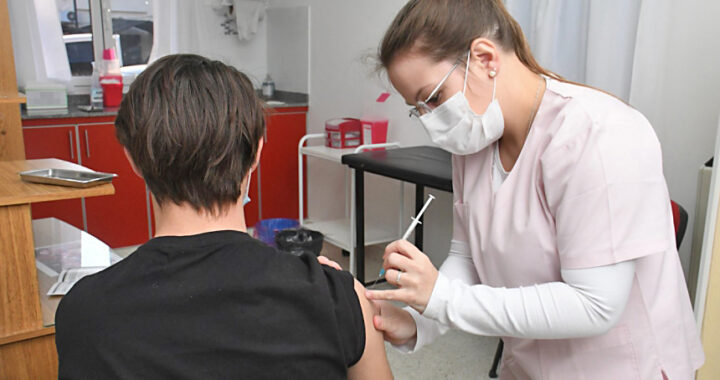 Provincia quiere que comiencen las clases con presencialidad plena