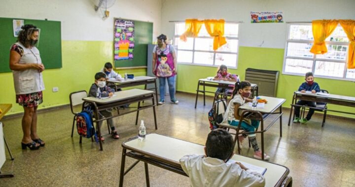 Provincia adelanta la ayuda escolar a estatales