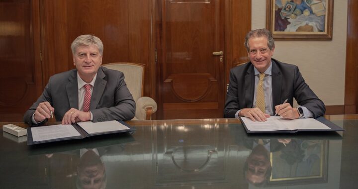 Ziliotto firmó convenio con el BCRA por Educación Financiera para la inclusión
