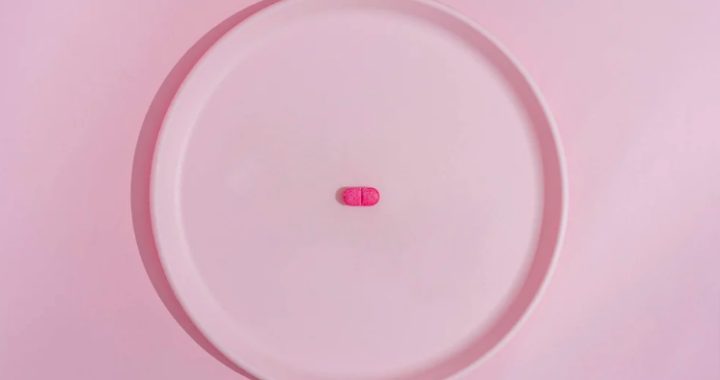 Avance científico contra el VIH: Un laboratorio argentino desarrolló un tratamiento innovador con un único comprimido diario