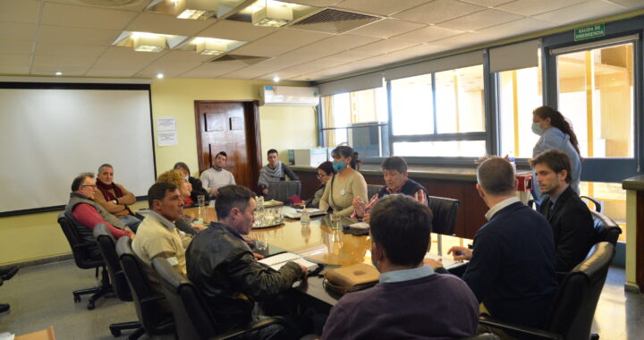 Gobierno y gremios estatales acordaron 12% de aumento y 200% en las asignaciones familiares