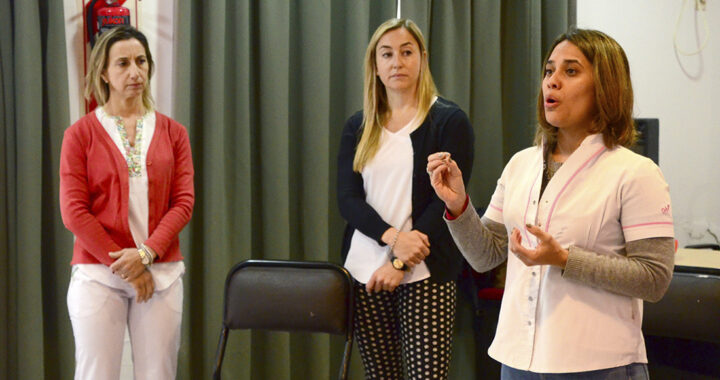 Cáncer de Mama: En la CPE se realizaron charlas con el personal