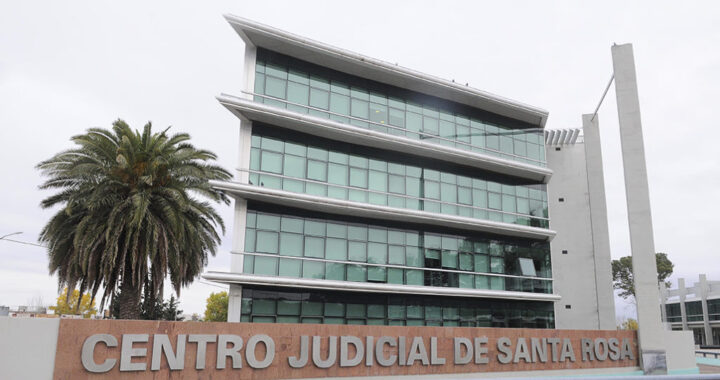 Liberaron a un hombre acusado de abusar sexualmente de sus tres hijos