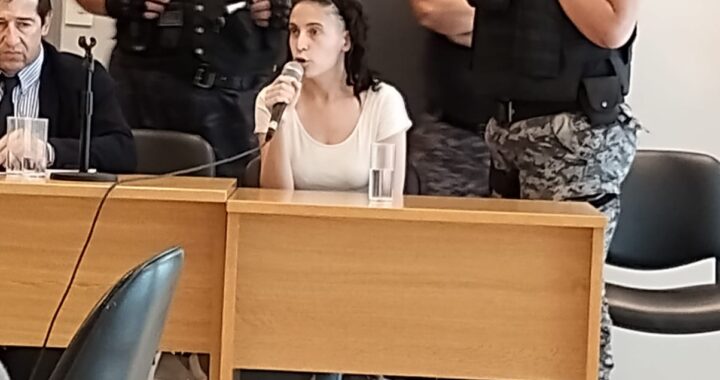 “Se me critica a mí, pero no al progenitor, porque padre le queda grande”, apuntó la mamá de Lucio