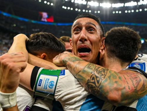 En una contra feroz, Di María estira la diferencia y pone a la Argentina 2-0