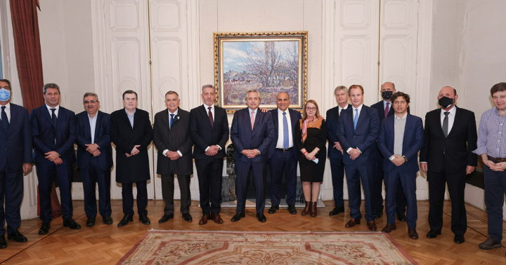Tras el fallo de la Corte, el Presidente se reúne con gobernadores en la Casa Rosada