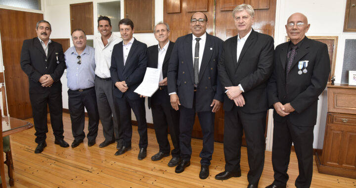 Ziliotto entregó un aporte económico al Centro de Veteranos de Malvinas