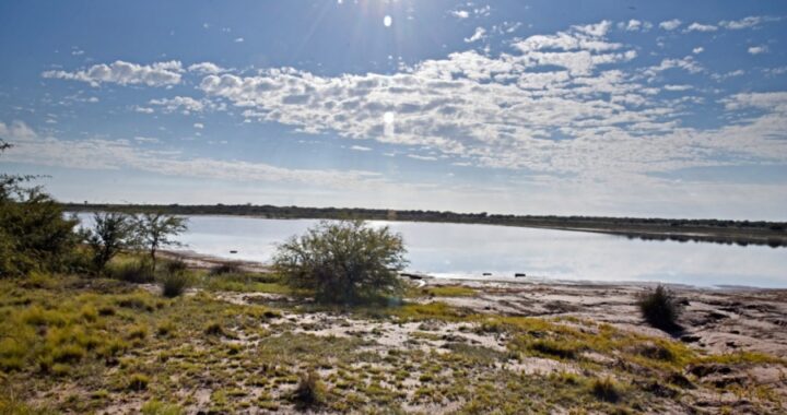 El Gobierno provincial financiará la obra eléctrica a la Laguna Villa Alba en Gral. San Martin
