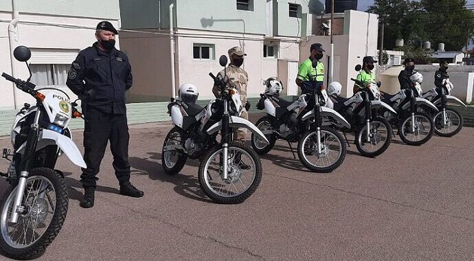 Él golpeó a un policía motorizado: Hacia “willy” en contramano, lo persiguieron, se resistió y terminó sacándole un diente de una trompada al uniformado