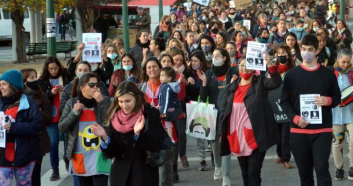 Tras un nuevo caso de agresión por parte de alumna a profesora, estudian en paritaria la violencia en las escuelas