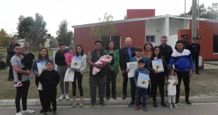 Plan “Mi Casa 1”: cuatro familias de Monte Nievas recibieron sus viviendas