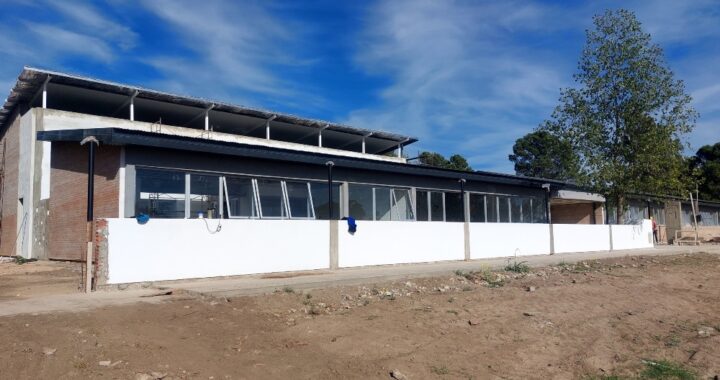 Gobierno concluyó el edificio para nivel secundario de Arata