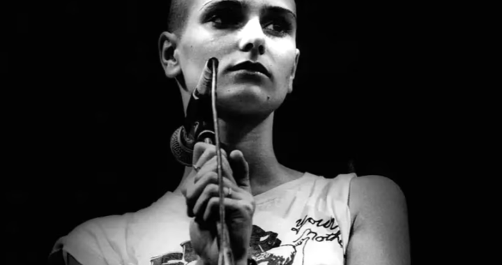 Murió Sinéad O’connor, la genial artista perseguida toda su vida por sus convicciones contra el patriarcado, la guerra y la iglesia