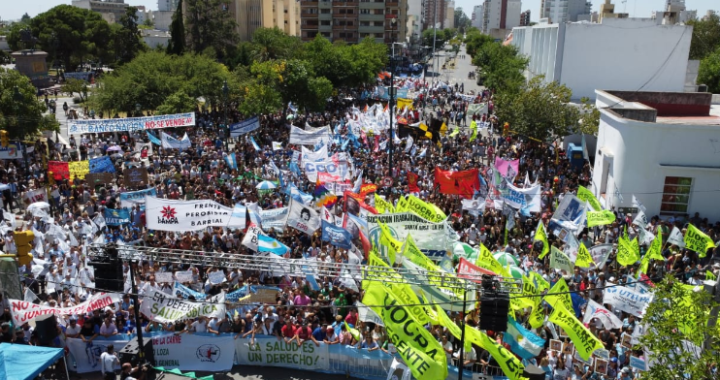 Paro contra Milei: La movilización fue masiva en Santa Rosa