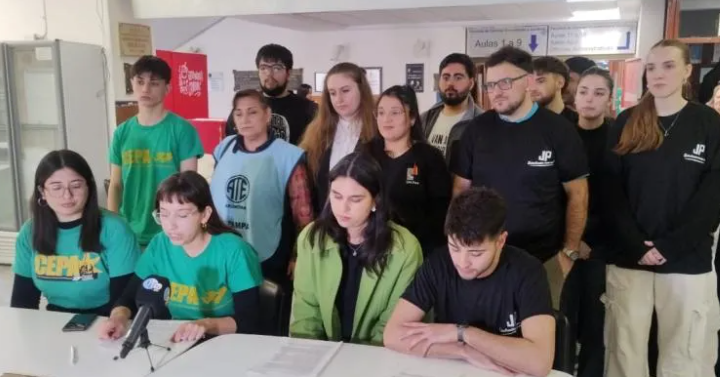 Docentes en paro y estudiantes en alerta por el futuro de la educación pública: la crisis que vive la UNLPam en la era Milei