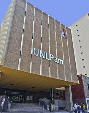 Convenio: Estudiantes de la UNLPam podrán usar bicicletas secuestradas por la justicia