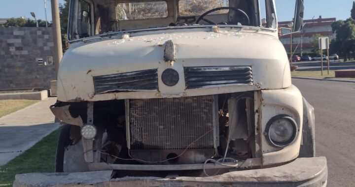 Denuncian al dueño de Harrison por intentar “pasar por encima” con un camión a dos trabajadores que le reclamaron sus sueldos