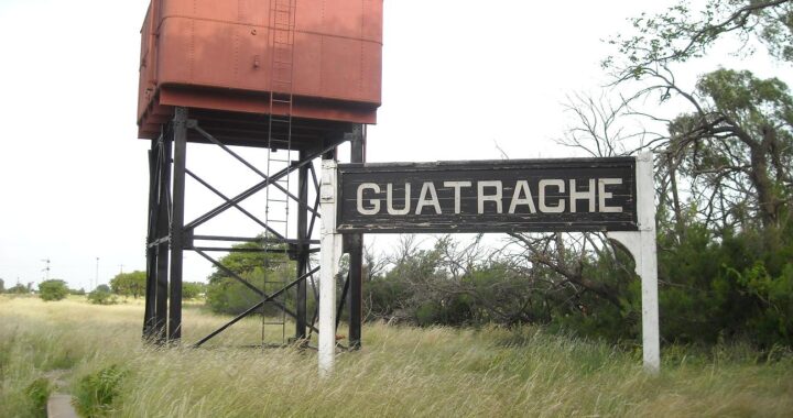 “¡Sacá tus vacas!”, le pidió un vecino de 85 y un hombre de 35 le abolló a rebencazos la camioneta