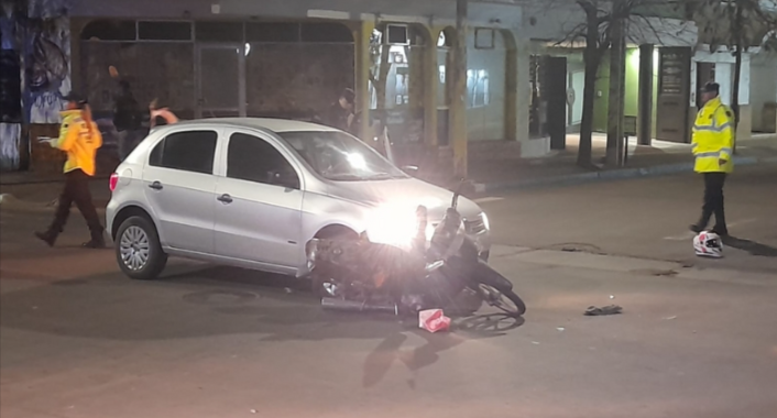 Te equivocaste si pensaste que esta semana no iba a accidentarse un motociclista en Santa Rosa: Ocurrió en pleno centro