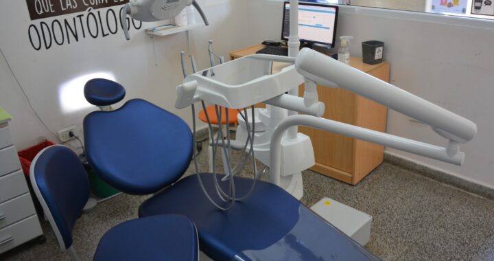 Salud hizo entrega de 12 sillones odontológicos