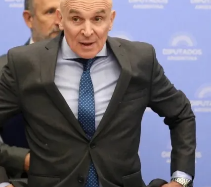 CONFIRMAN QUE ESPERT RECIBIÓ 200 MIL DÓLARES DE UN NARCO