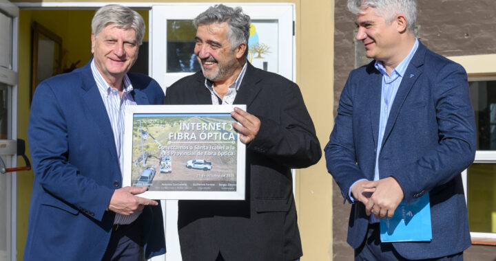 Inclusión digital: Ziliotto inauguró la llegada de la fibra óptica al oeste pampeano