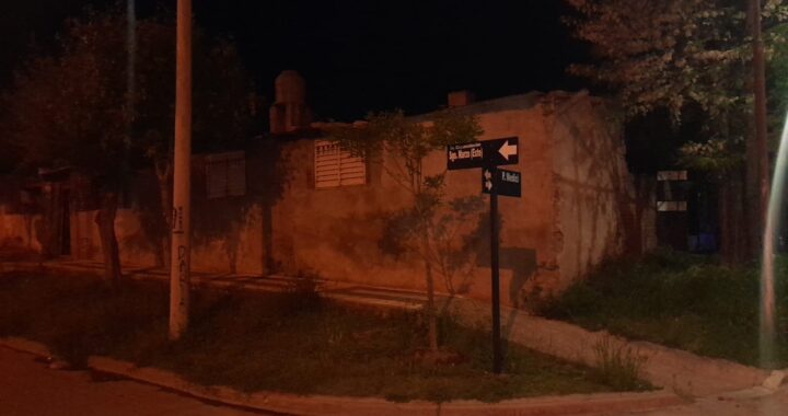 SE INCENDIÓ UNA VIVIENDA EN SANTA ROSA: RESCATARON A UNA MUJER DE 75 AÑOS Y A UN HOMBRE DE 51