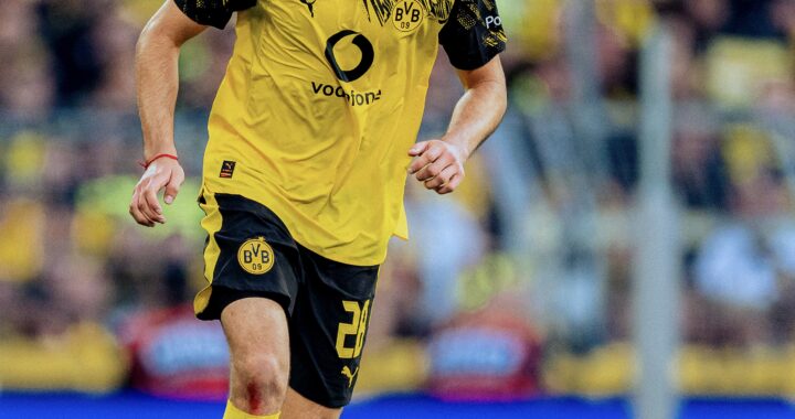 ANSELMINO VUELVE AL CHELSEA DESPUÉS DE ROMPERLA EN EL DORTMUND; EN ALEMANIA LO AMAN